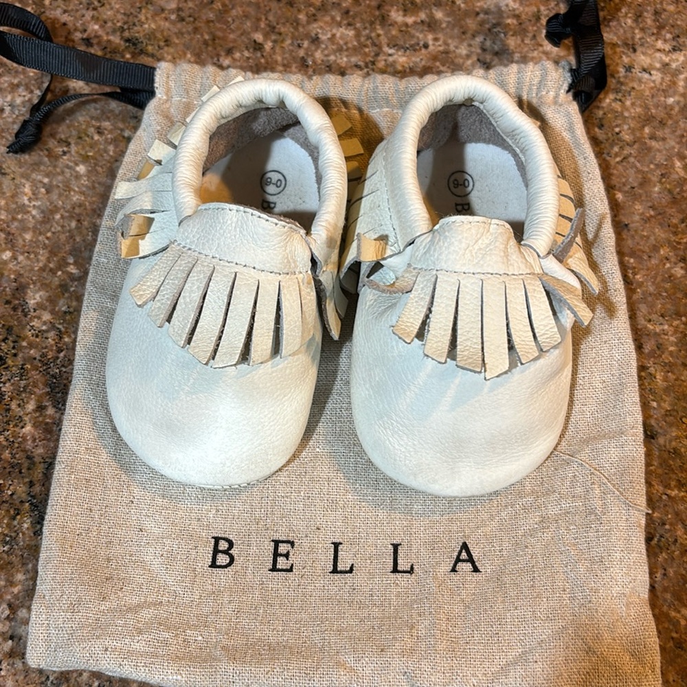 Bella Baby Ivory Leather Fringe Moccasins